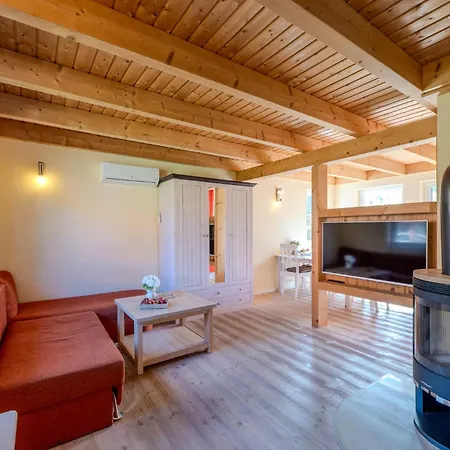 Holiday home Heideroeschen Park Heideroeschen 5c
