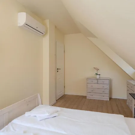 Holiday home Heideroeschen Park Heideroeschen 5c Zingst