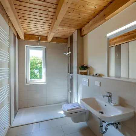 Holiday home Heideroeschen Park Heideroeschen 5c